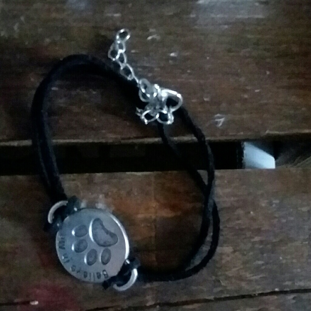 Dog paw bracelet
